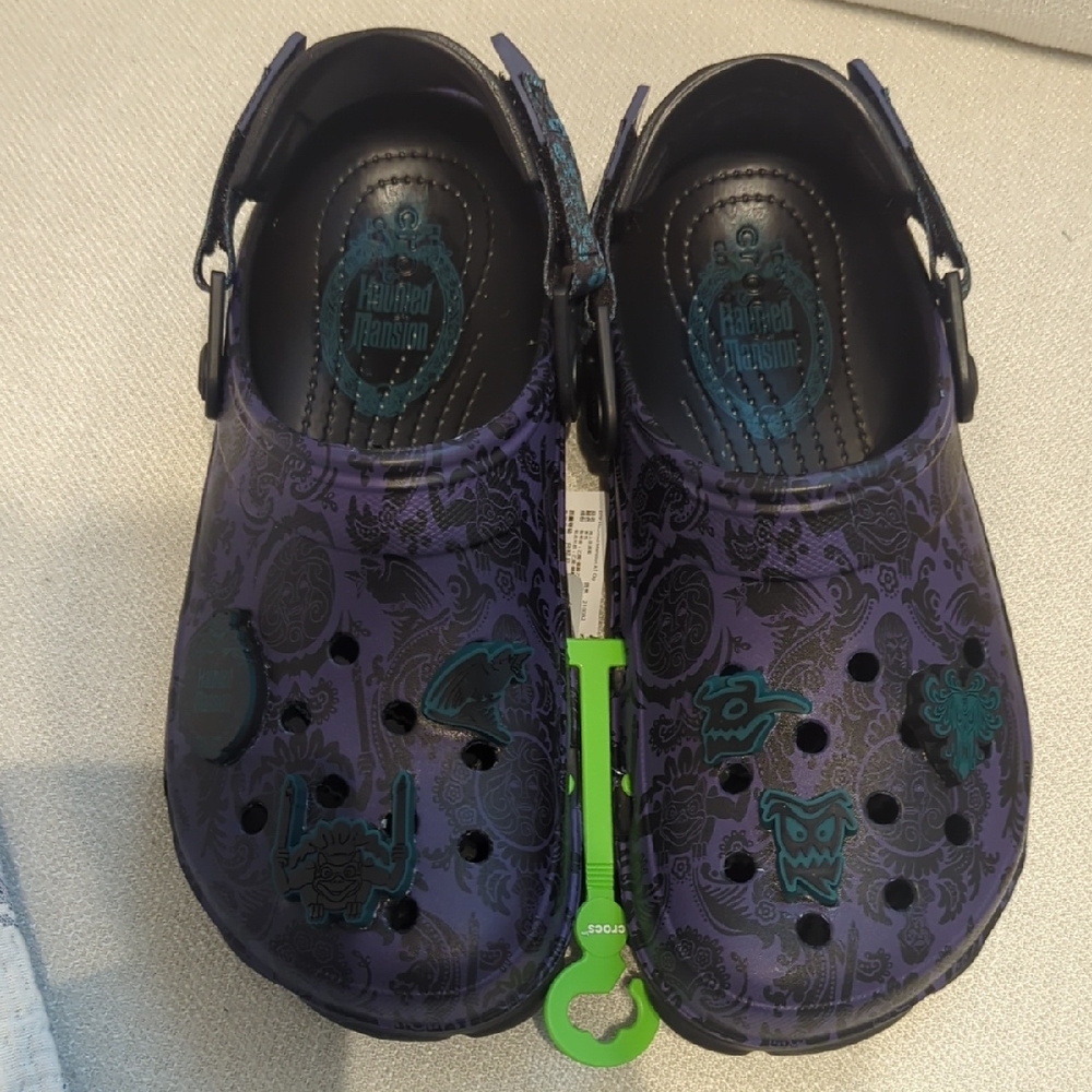 Disney Haunted Mansion Crocs M7/W9 NWT